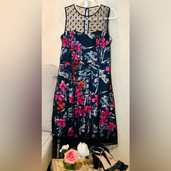 Eliza J Dress Size 8 suitable for preteen through 99 🤍 - Picture 1 of 7